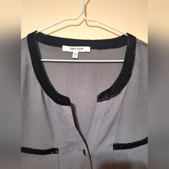 Anthropologie Daniel Rainn Large Grey sheer black velvet button longsleeve shirt - Picture 7 of 7